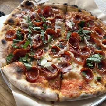 Caam's - Pizza Near Me - Stephenville, Texas