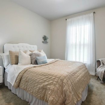 Jennuwine Design - Home Staging Near Me - Biloxi, Mississippi Jennuwine Design - Home Staging Near Me - Biloxi, Mississippi