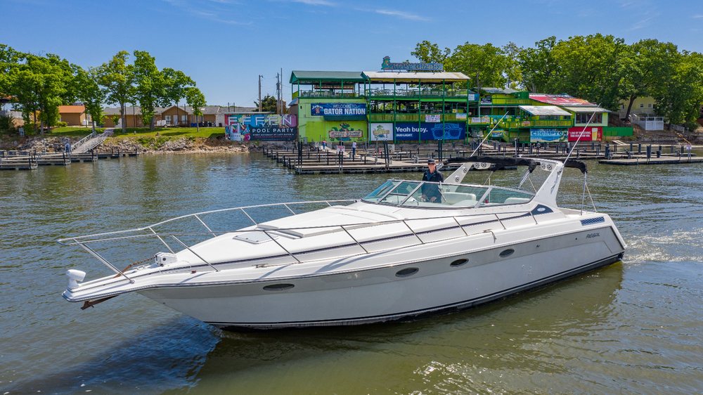 ANCHOR YACHT RENTALS LAKE OF THE OZARKS Updated September 2024 43