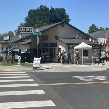 Meadowlark Dairy - Lines on a Saturday around 1pm - Ice Cream & Frozen Yogurt Near Me - Pleasanton, California Meadowlark Dairy - Lines on a Saturday around 1pm - Ice Cream & Frozen Yogurt Near Me - Pleasanton, California