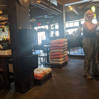 Flatbread Company - Interior - Pizza Near Me - Paia, Hawaii