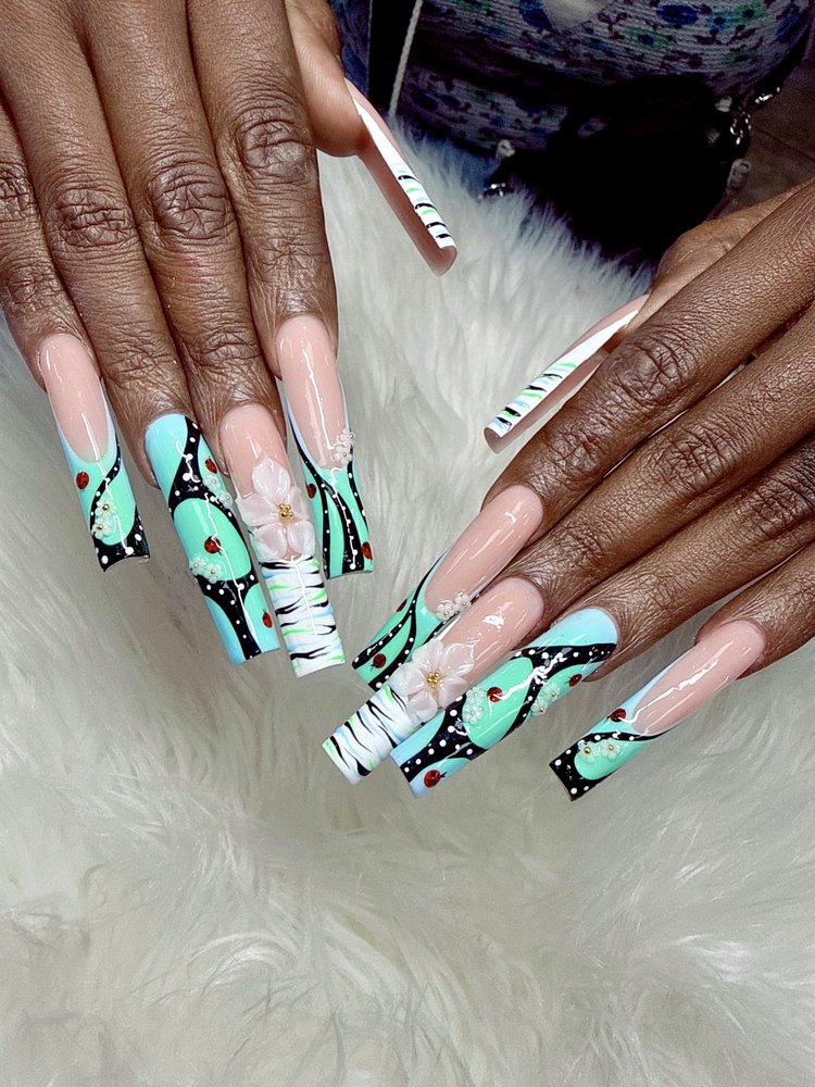 D"Nails Spa Logo