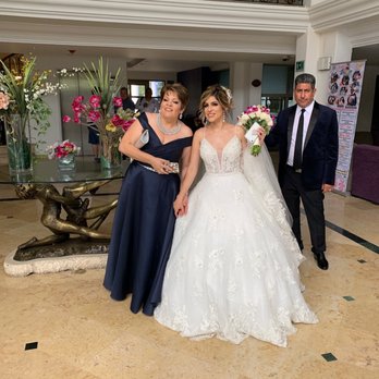 Glamour Closet - Bridal Near Me - Chicago, Illinois