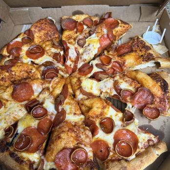 Round Table Pizza - Pizza Near Me - Fontana, California Round Table Pizza - Pizza Near Me - Fontana, California