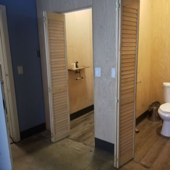 PodShare - Bathrooms - Hostels Near Me - Los Angeles, California PodShare - Bathrooms - Hostels Near Me - Los Angeles, California