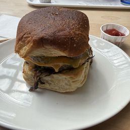Simons Burger Simons Burger