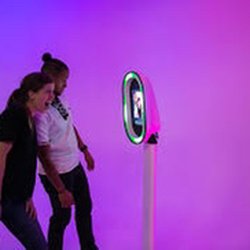 Your Fav Photo Booth - Tailor the photo booth to your party needs!