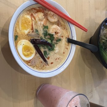 Ei8ht Noodles - Tom Kha Ramen - Asian Fusion Near Me - Vancouver, Washington
