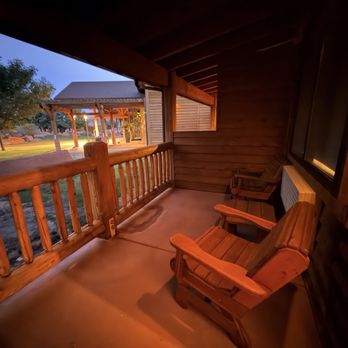 Desert Rose Resort & Cabins - Room balcony - Hotels Near Me - Bluff, Utah