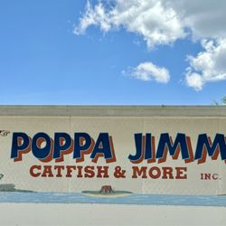 Poppa Jimmy's Catfish & More - Closes at 3pm-Had to get our fresh & tasty catfish fingers to go. Ate at picnic table by Lake Okeechobee. Much better view!