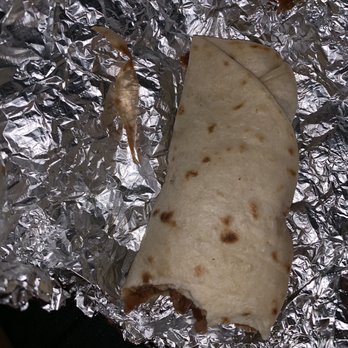 El Taco Feliz 2 - My chorizo and bean taco and the onion skin - Food Trucks Near Me - San Marcos, Texas El Taco Feliz 2 - My chorizo and bean taco and the onion skin - Food Trucks Near Me - San Marcos, Texas