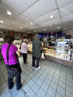 Long’s Family Pastry by null