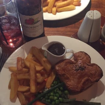 Druid's Head - Absolutely delicious chicken pies with veggies and chips! Yum!!! - Pubs Near Me - Brighton, BNH Druid's Head - Absolutely delicious chicken pies with veggies and chips! Yum!!! - Pubs Near Me - Brighton, BNH