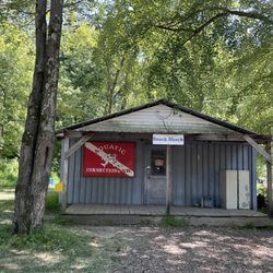 Guppie Gulch - Closed snack shack.