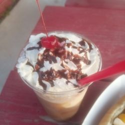 Top Dog Hot Dogs - Delicious real beer float new item on the menu