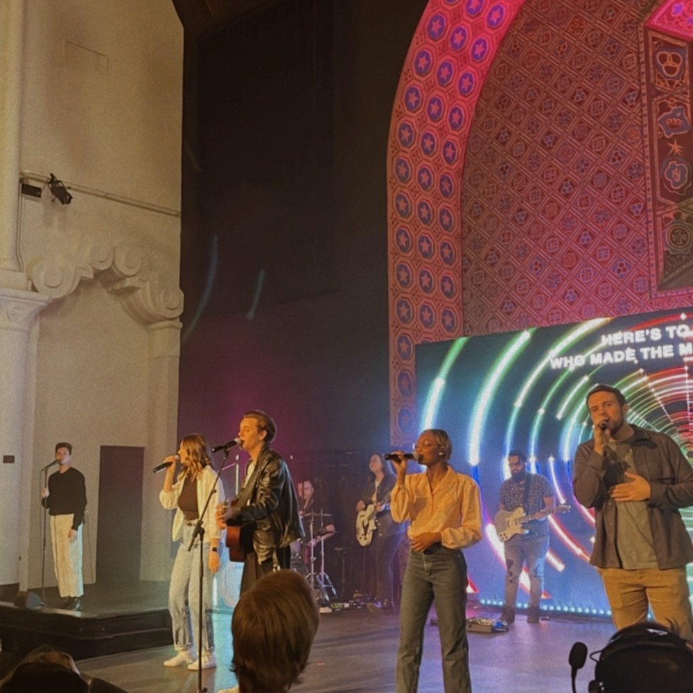 City of Grace - Worship - Churches Near Me - Phoenix, Arizona