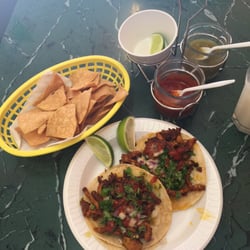 Hollywood Mexican Restaurant - The 2 taco spread.
