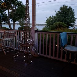 The Stirling House Bed & Breakfast - Porch