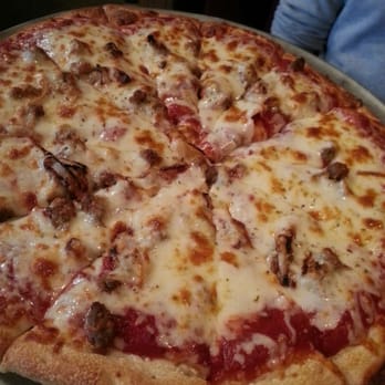 Summit Pizza - Italian sausage on traditional crust - Pizza Near Me - Lee's Summit, Missouri