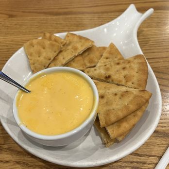 Mac & Bobs - Beer Cheese - Sports Bars Near Me - Salem, Virginia