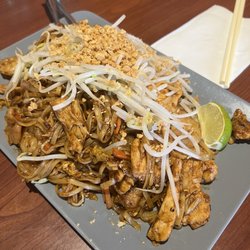 One More Thai - Chicken and Shrimp Pad Thai