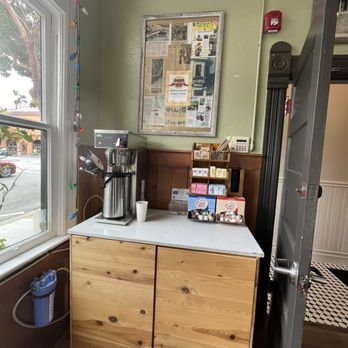 San Benito Deli - Cafes Near Me - Half Moon Bay, California