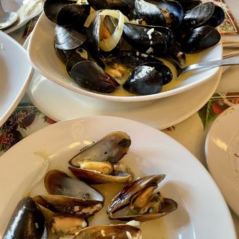 La P'tite Framboise - Muscles with fennel and orange zest - French Near Me - Port Washington, New York La P'tite Framboise - Muscles with fennel and orange zest - French Near Me - Port Washington, New York
