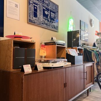 Sweet Vinyl - Vinyl Records Near Me - Denville, New Jersey