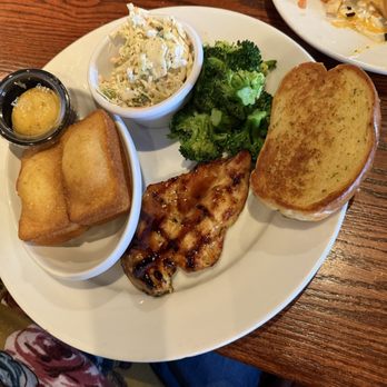 Smokey Bones - Barbecue Chicken, Creamy Coleslaw, Fresh Steamed Broccoli, Cornbread - 2 Pieces - Barbeque Near Me - Virginia Beach, Virginia Smokey Bones - Barbecue Chicken, Creamy Coleslaw, Fresh Steamed Broccoli, Cornbread - 2 Pieces - Barbeque Near Me - Virginia Beach, Virginia