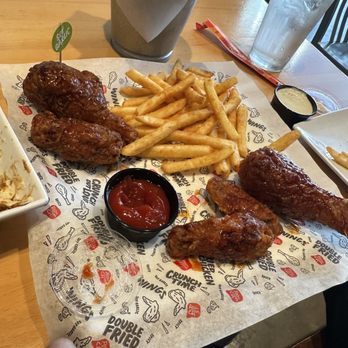 Bonchon Costa Mesa - Combo Small - Chicken Wings Near Me - Costa Mesa, California Bonchon Costa Mesa - Combo Small - Chicken Wings Near Me - Costa Mesa, California