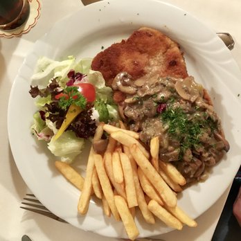Waldbad Alterode - Schnitzel mit Pommes Frites und Champignons - Swimming Pools Near Me - Alterode, ST