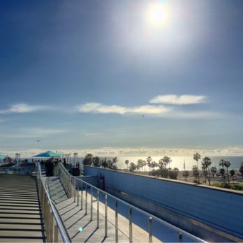 High Rooftop Lounge - view for days - Lounges Near Me - Venice, California High Rooftop Lounge - view for days - Lounges Near Me - Venice, California