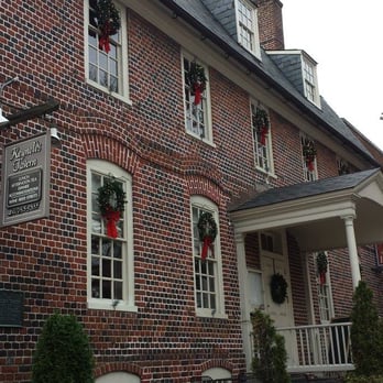 1747 Pub - Reynolds Tavern has a pub, rooms to stay in, and restaurant. - American Near Me - Annapolis, Maryland