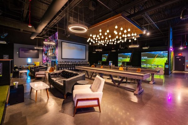 Five Iron Golf by null