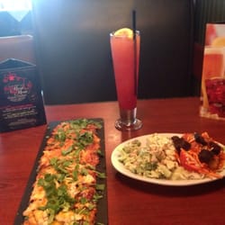 Ruby Tuesday - Delicious food, amazing hospitality! Five star experience!