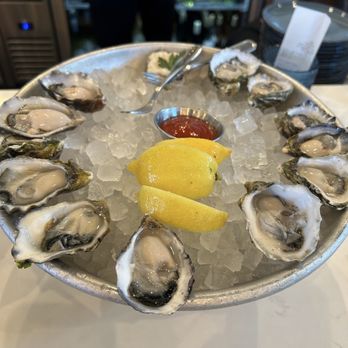 Lure Fish House - Seafood Near Me - Porter Ranch, California