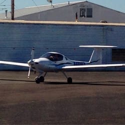 Willamette Aviation Service - Diamond DA-20 aircraft from Willamette Aviation at the Aurora Airport.
