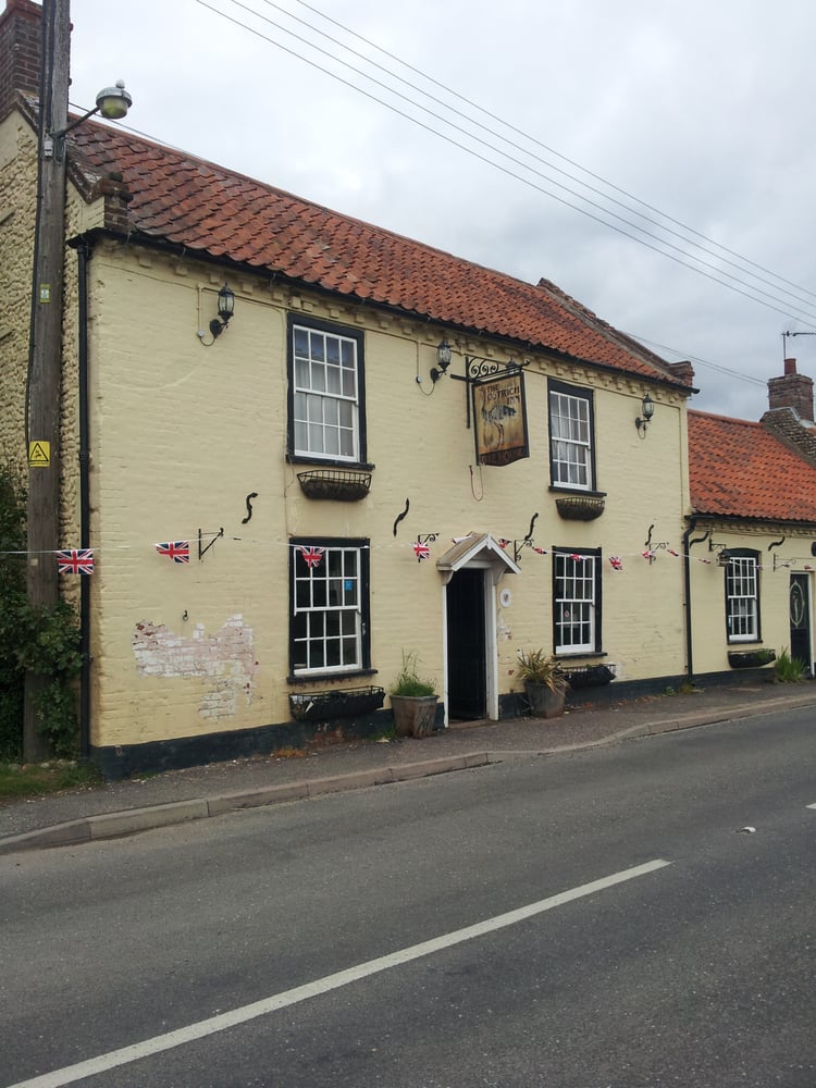 OSTRICH INN Updated October 2024 1 Fakenham Road, South Creake