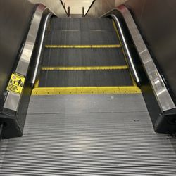 Target - Kone ECO3000 people - and cart - escalators, Target Rio Lakefront
