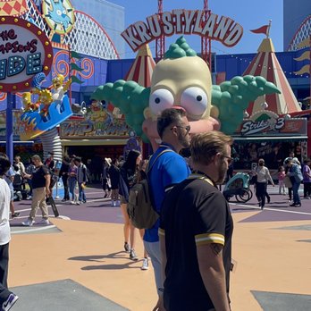Universal Studios Hollywood - Krustyland - Amusement Parks Near Me - Universal City, California Universal Studios Hollywood - Krustyland - Amusement Parks Near Me - Universal City, California