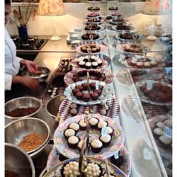 Maria Brigadeiro - Brigadeiros