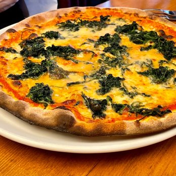 A Posto - Pizza Spinaci e Gorgonzola - Italian Near Me - Berlin, BE A Posto - Pizza Spinaci e Gorgonzola - Italian Near Me - Berlin, BE