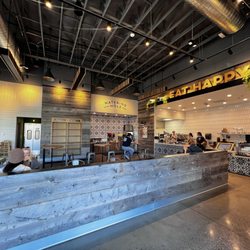 Mendocino Farms - Seating area