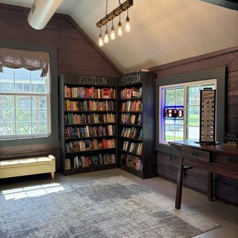 1. The Taleless Dog Booksellers