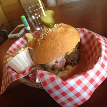 The Marmot Arms - American Near Me - Tignes, 73