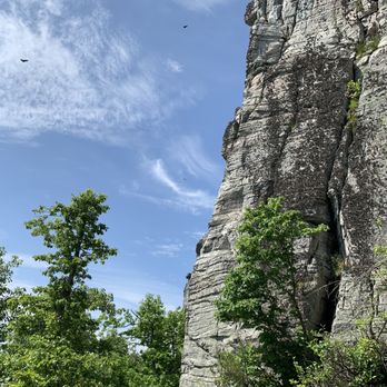 Pilot Mountain State Park - View up close to Big Pinnacle (Jomeokee) at Pilot Mountain State Park. - Parks Near Me - Pinnacle, North Carolina