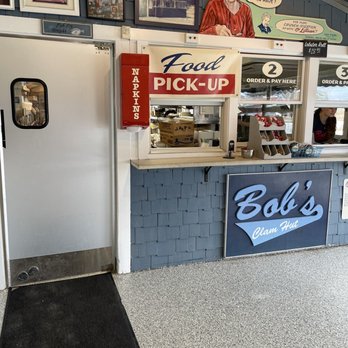 Bob's Clam Hut - Order counter - Seafood Near Me - Kittery, Maine Bob's Clam Hut - Order counter - Seafood Near Me - Kittery, Maine