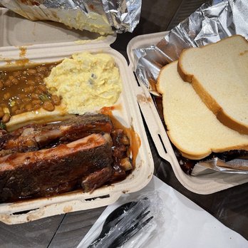 Rodney's Ribs - Food Trucks Near Me - Pasadena, California