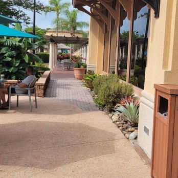 Café Osceola - Entrance with pretty walkway - Buffets Near Me - Orlando, Florida Café Osceola - Entrance with pretty walkway - Buffets Near Me - Orlando, Florida