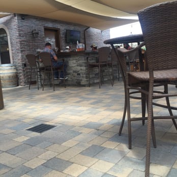 Mama Rosa's Trattoria - Great outdoor patio! Gorgeous surrounding wine country scenery. - Pizza Near Me - Temecula, California Mama Rosa's Trattoria - Great outdoor patio! Gorgeous surrounding wine country scenery. - Pizza Near Me - Temecula, California